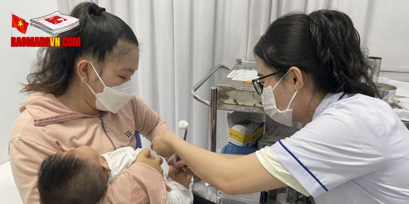 Tiêm Chủng - "Lá Chắn" Vững Chắc Phòng Ngừa Dịch Bệnh